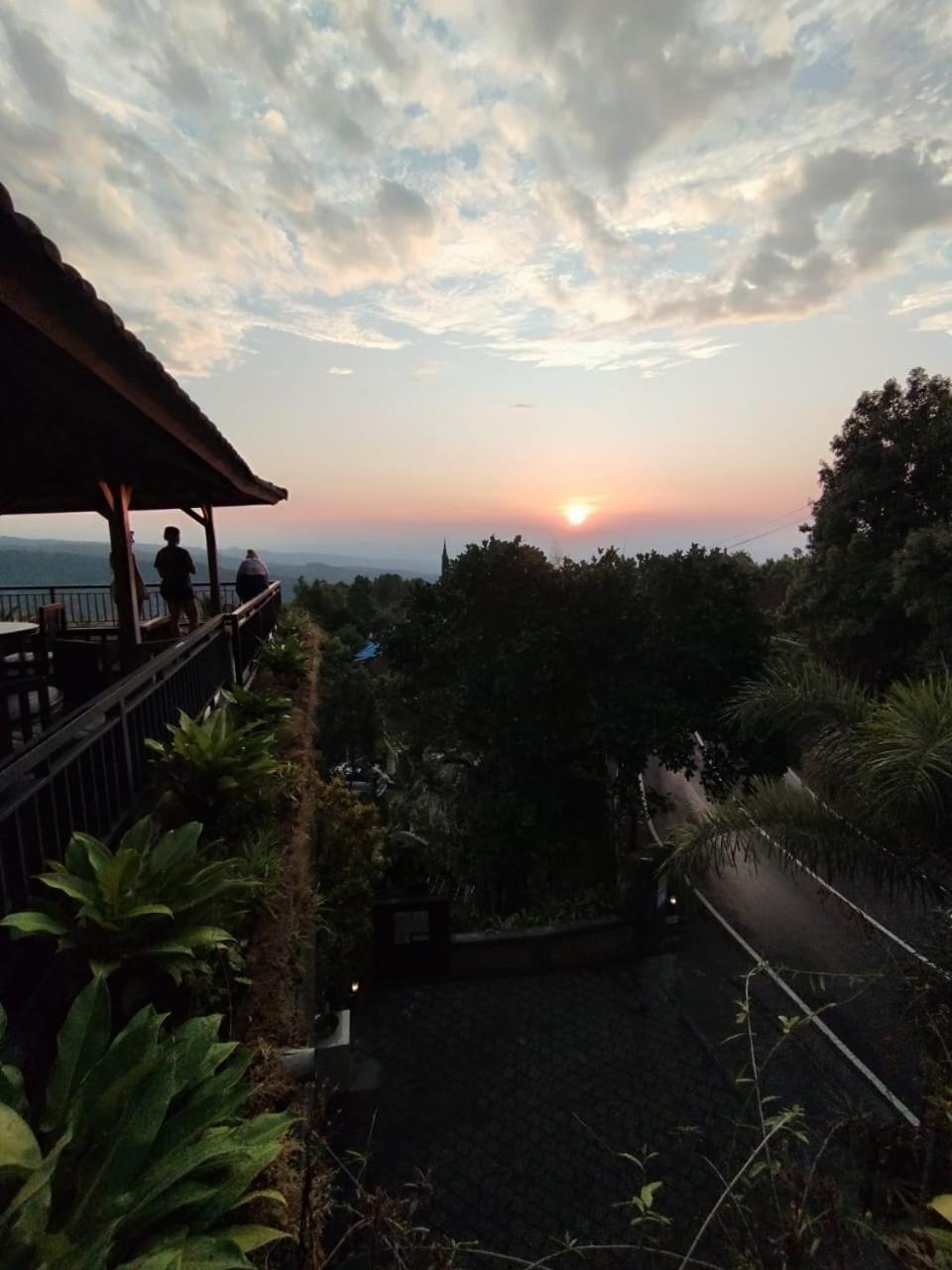 Bali Munduk Delux Bungalow Villa 싱가라자 외부 사진